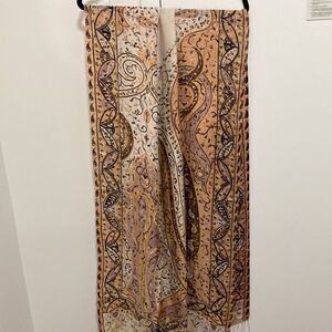 Oversized Shawl/Scarf Silk/Viscose Paisley Print with Knotted Fringe.